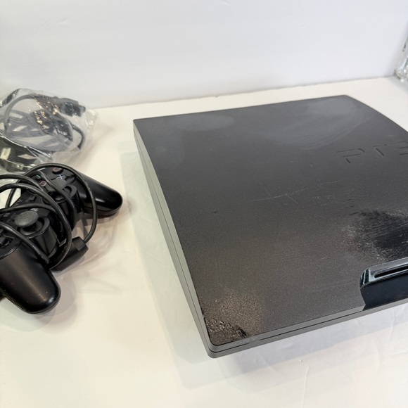Sony PS3 Slim Console Bundle w/ OEM Controller/Game –250GB Clean~Tested~Ready - Picture 13 of 15